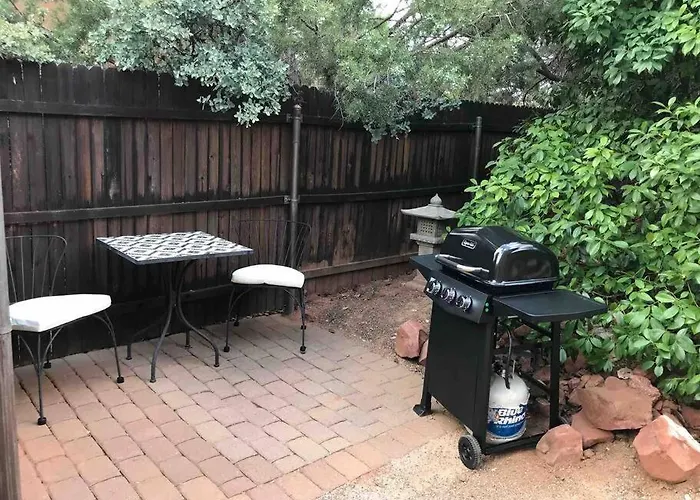 Mountain View 1 Bedroom Apartment, Unit B, Private Entrance Apartment